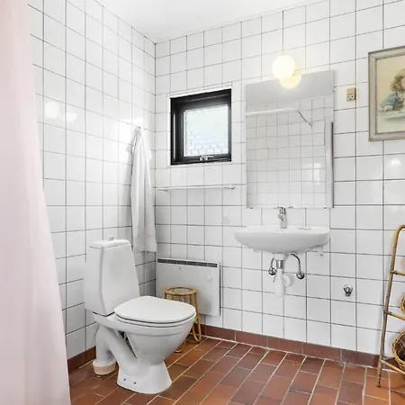 1 Bedroom Stunning In Nykobing M * Flade